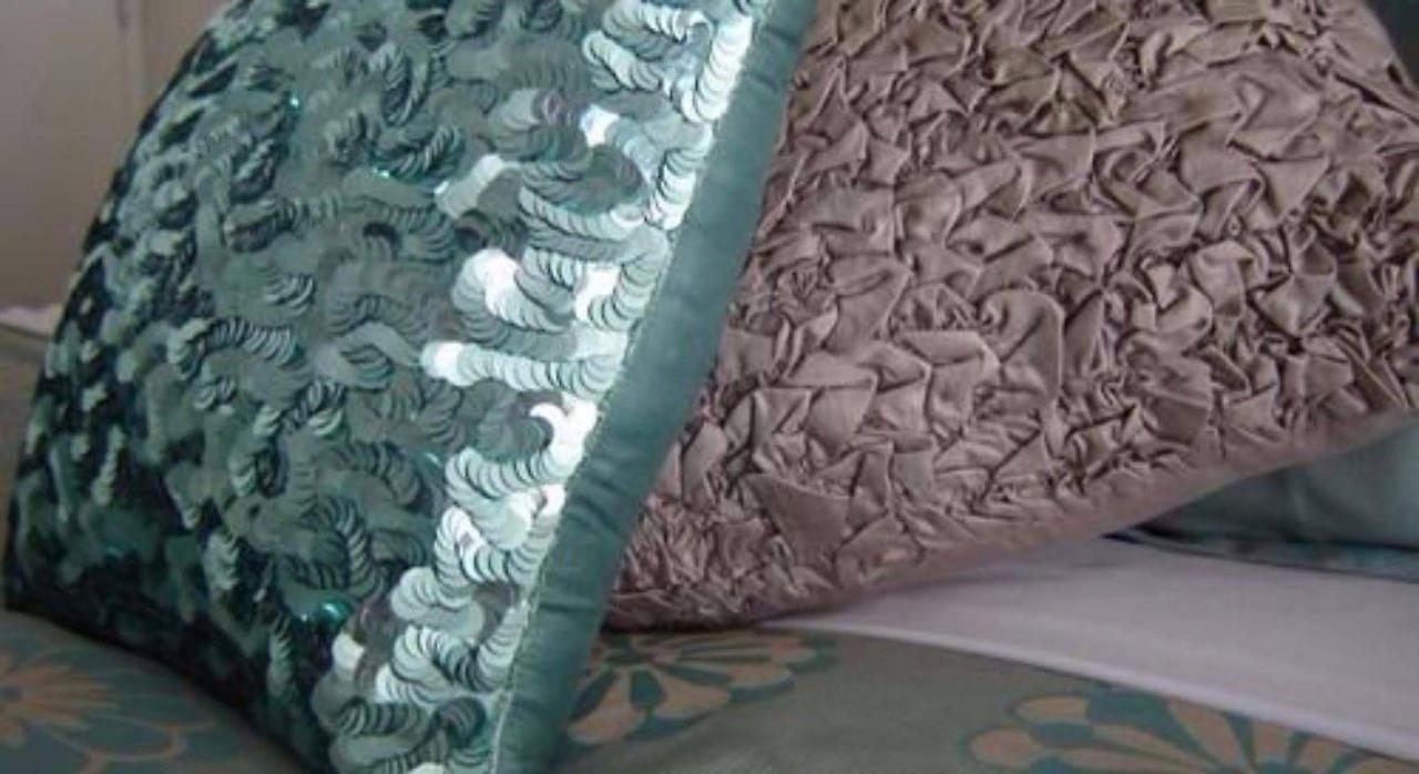 Salerno Motel Apartments Christchurch Bagian luar foto Sequin pillows