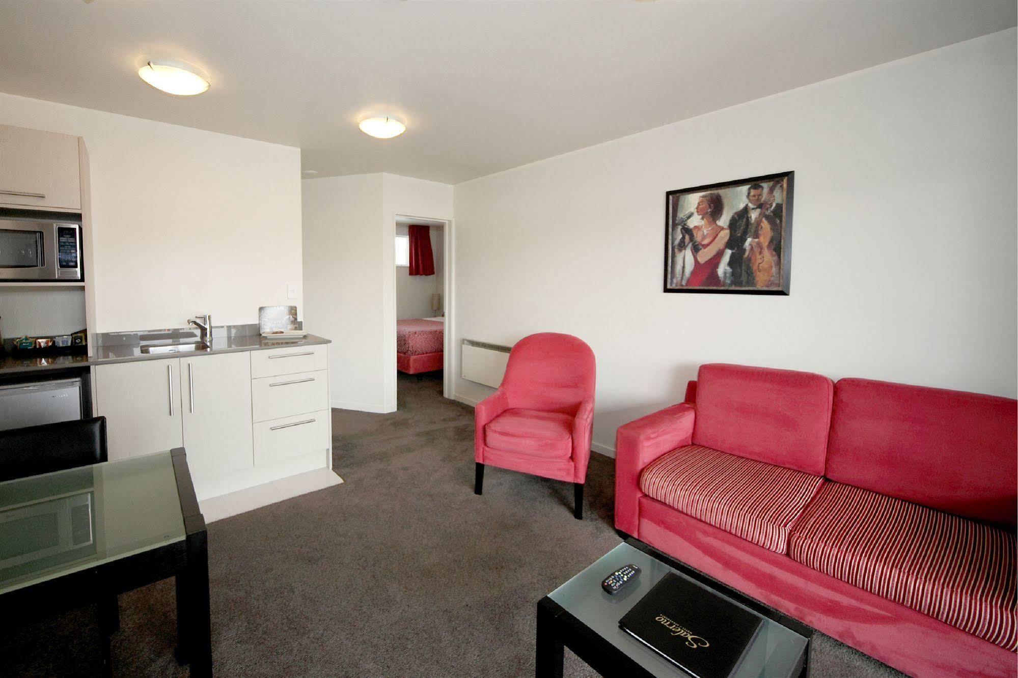 Salerno Motel Apartments Christchurch Bagian luar foto A typical one-bedroom apartment