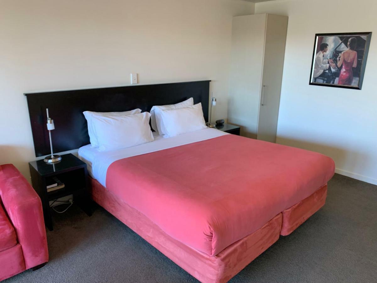 Salerno Motel Apartments Christchurch Bagian luar foto